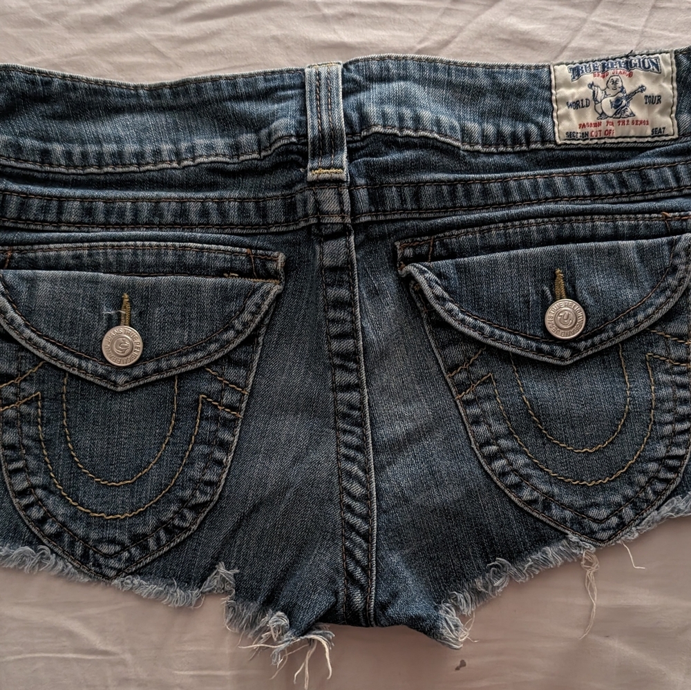 True religion booty shorts